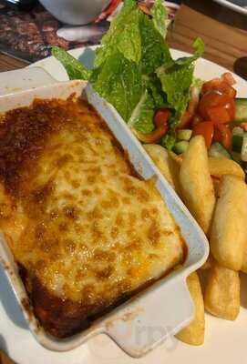 Travellers Rest Beefeater