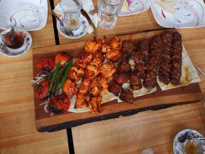 Efes Kebab & Pizza House