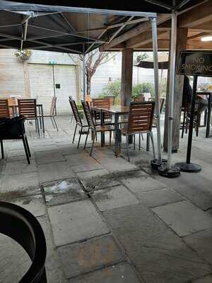 The Six Bells - Jd Wetherspoon