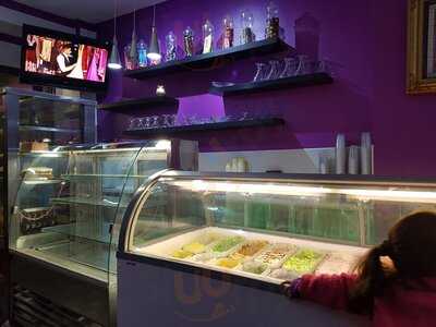 Delicious Dessert Lounge