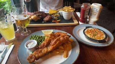 Robin Hood - Pub & Grill