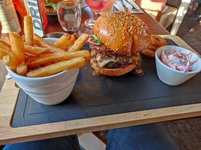 Robin Hood - Pub & Grill