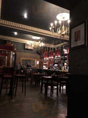 The Waiting Room Bar & Lounge