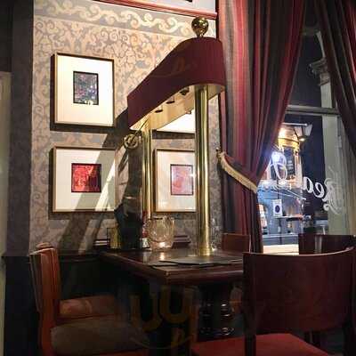 The Waiting Room Bar & Lounge