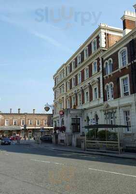 The Waiting Room Bar & Lounge