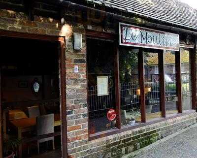 Le Moulin Restaurant