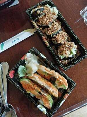 Kazoku Sushi And Take Away