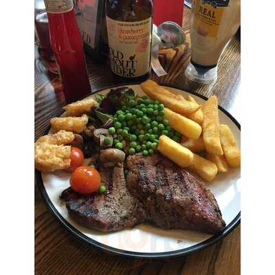 The Scarlet Red Alehouse & Kitchen