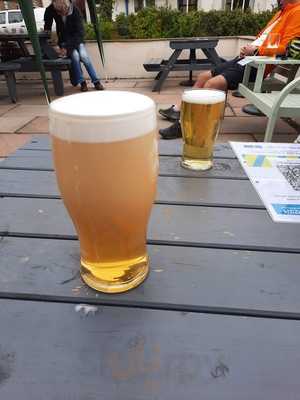 Taps On The Green Micropub