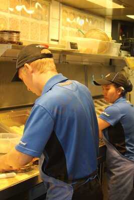 Domino's Pizza - London - Cranford