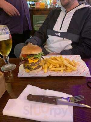 Seven Red Roses - Photo 7