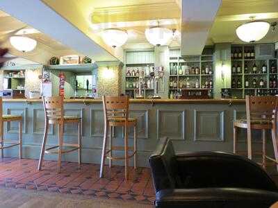 Pier Hotel Restaurant