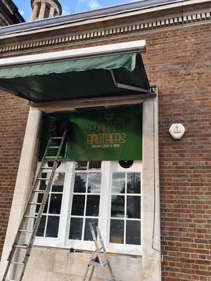 Yum Yum's Cafe Bar Restaurant