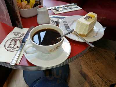 Patisserie Valerie Cheltenham High Street