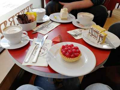 Patisserie Valerie Cheltenham High Street