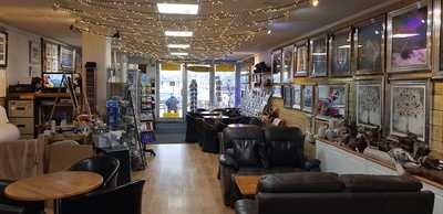 Quay Reflections Gallery & Coffee Shop