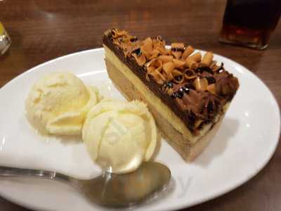 Zanfish In The Village