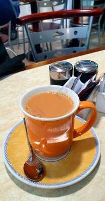 English & Continental Bar