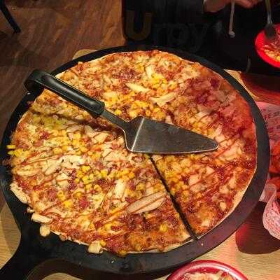 Pizza Hut Swansea
