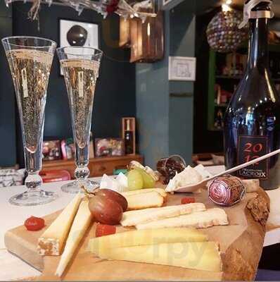 Champagne+fromage Bath