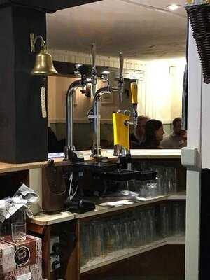 The Wheel Inn At Bowling Green