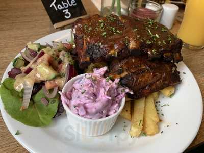 The Wheel Inn At Bowling Green