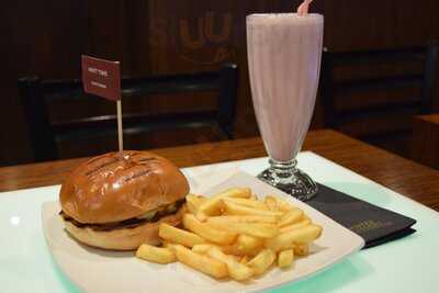 Theatre Bar & Gourmet Burger Resturant