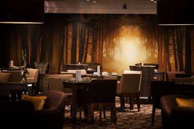 Merchants Bar & Grill