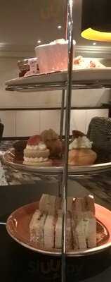 Merchants Bar & Grill