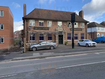 The Gun Tavern