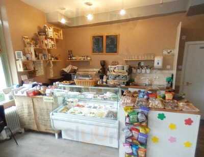 Roberto's Delicatessen