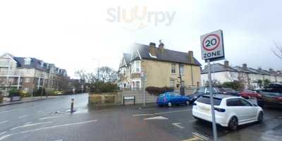 Roberto's Delicatessen