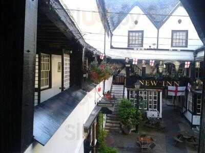 Pilgrims Restaurant And Old Tap