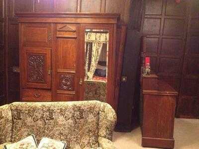 Pilgrims Restaurant And Old Tap