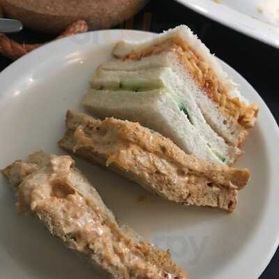 The Manor At Sway Dining