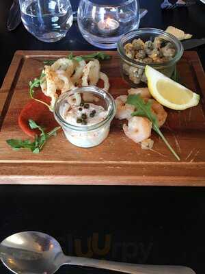 The Manor At Sway Dining