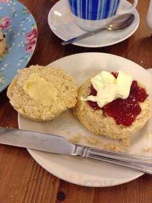 Tudors Cafe & Delicatessen