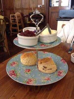 Tudors Cafe & Delicatessen