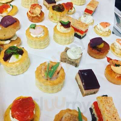 Hamilton's At The Royal Oak