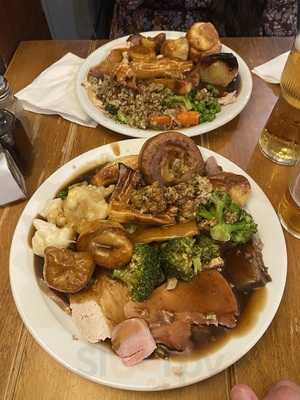 Hamilton's At The Royal Oak