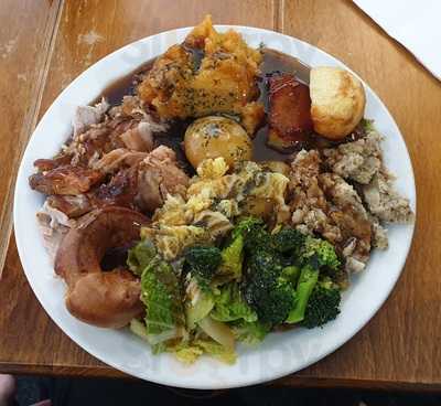 Hamilton's At The Royal Oak