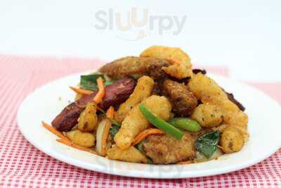 Golden Wonder Chinese Takeaway