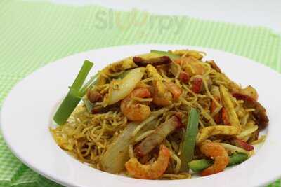 Golden Wonder Chinese Takeaway