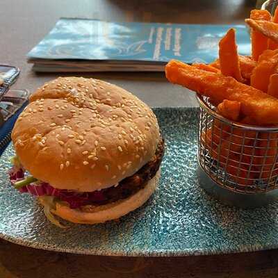 Waterside Bar & Restaurant