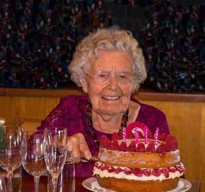 Seaview Restaurant At The Sandbanks