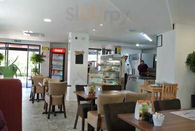 Loqum Cafe & Restaurant