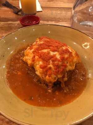 Q Bar And Kitchen Shirley