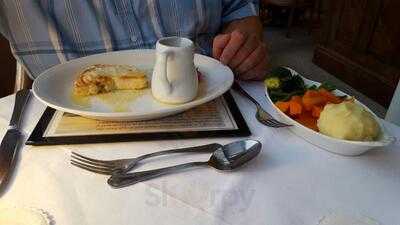 Ty'r Graig Castle Restaurant