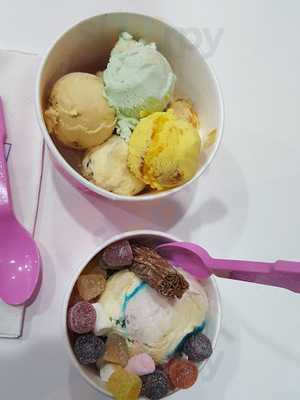 Baskin Robbins