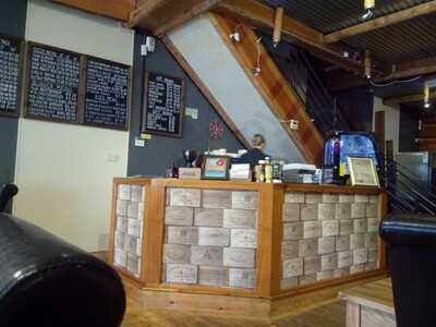 Raymond's Pizza Cafe